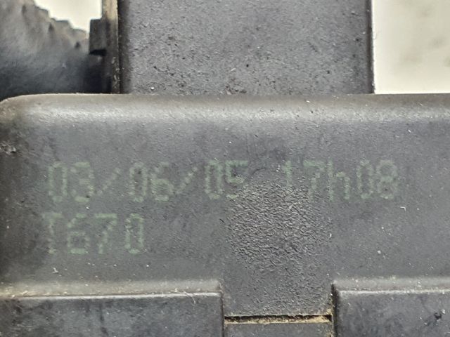 bontott TOYOTA YARIS Fényszórómagasság Állító Motor (Pozíciófüggetlen)