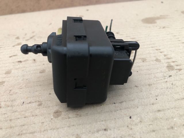 bontott TOYOTA YARIS Fényszórómagasság Állító Motor (Pozíciófüggetlen)