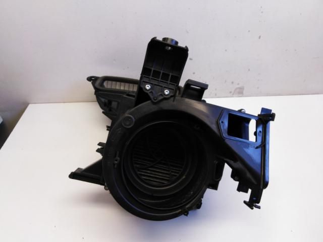 bontott TOYOTA YARIS Fűtés Box