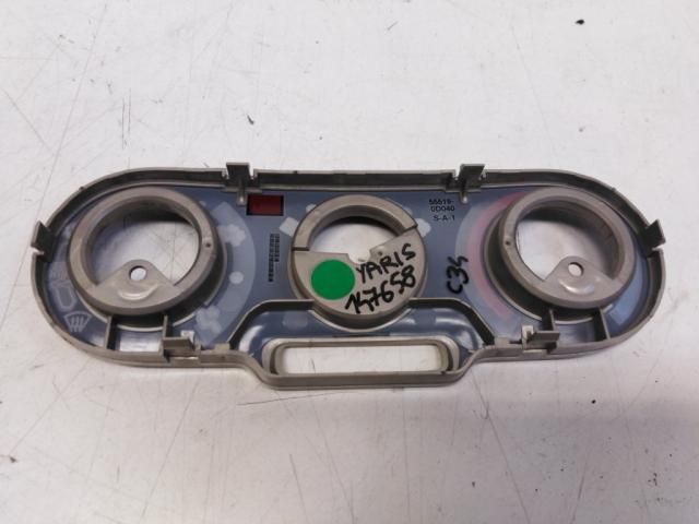 bontott TOYOTA YARIS Fűtéskapcsoló Keret