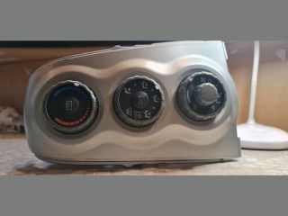 bontott TOYOTA YARIS Fűtéskapcsoló (manuális klímás)