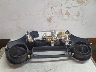 bontott TOYOTA YARIS Fűtéskapcsoló (manuális klímás)