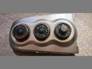 bontott TOYOTA YARIS Fűtéskapcsoló (manuális klímás)