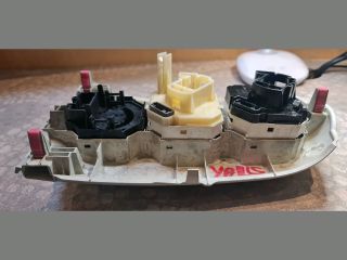 bontott TOYOTA YARIS Fűtéskapcsoló (manuális klímás)