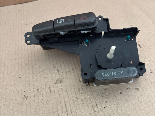 bontott TOYOTA YARIS Fűtéskapcsoló (manuális klímás)