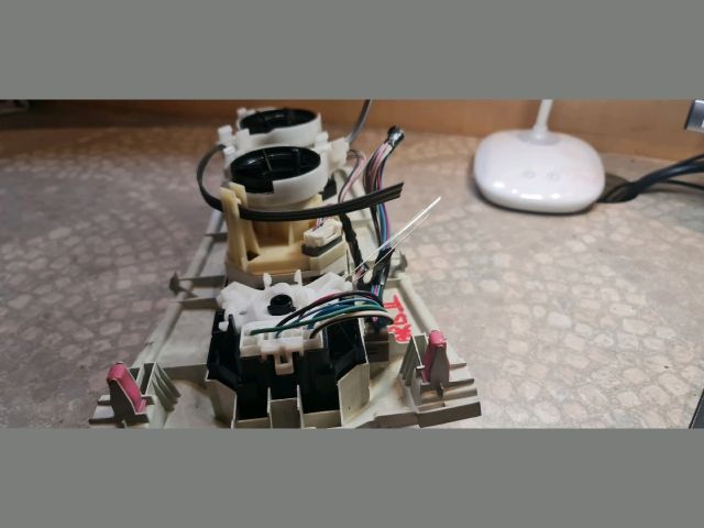 bontott TOYOTA YARIS Fűtéskapcsoló (manuális klímás)