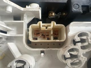 bontott TOYOTA YARIS Fűtéskapcsoló (manuális klímás)