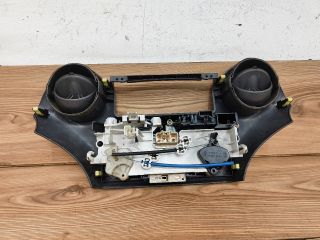 bontott TOYOTA YARIS Fűtéskapcsoló (Nem klímás)
