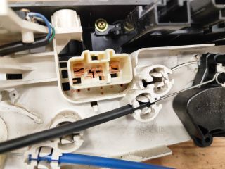 bontott TOYOTA YARIS Fűtéskapcsoló (Nem klímás)