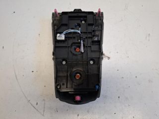 bontott TOYOTA YARIS Fűtéskapcsoló