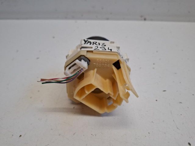 bontott TOYOTA YARIS Fűtéskapcsoló