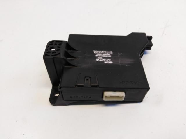 bontott TOYOTA YARIS Fűtéskapcsoló