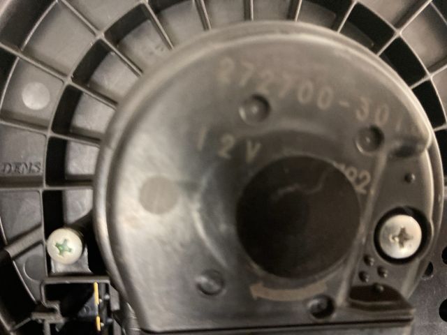 bontott TOYOTA YARIS Fűtőmotor (Klímás)