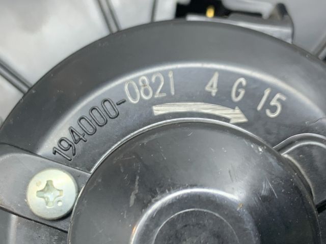 bontott TOYOTA YARIS Fűtőmotor (Klímás)