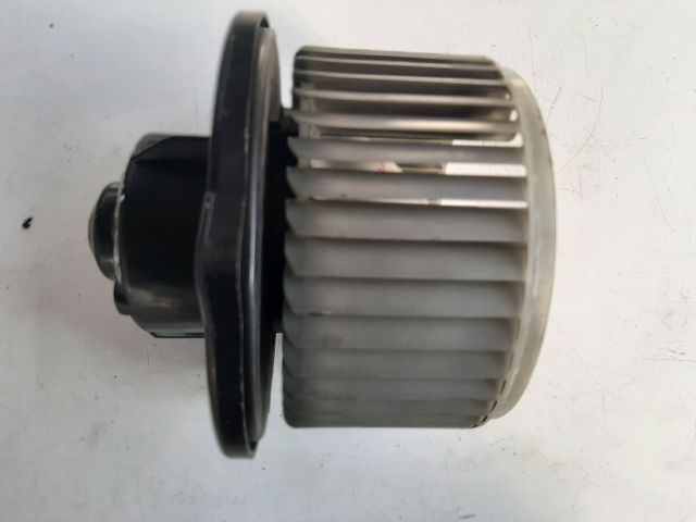 bontott TOYOTA YARIS Fűtőmotor (Klímás)