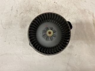 bontott TOYOTA YARIS Fűtőmotor (Klímás)