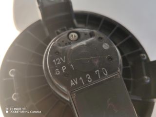 bontott TOYOTA YARIS Fűtőmotor (Klímás)