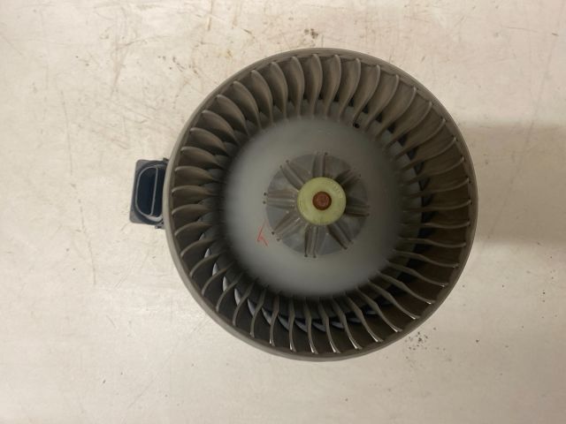 bontott TOYOTA YARIS Fűtőmotor (Klímás)