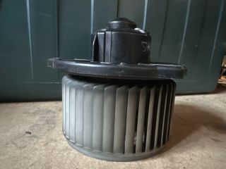 bontott TOYOTA YARIS Fűtőmotor (Klímás)