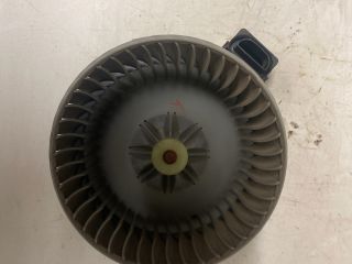 bontott TOYOTA YARIS Fűtőmotor (Klímás)