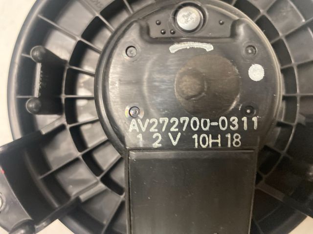 bontott TOYOTA YARIS Fűtőmotor (Klímás)