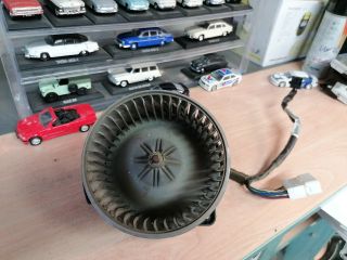 bontott TOYOTA YARIS Fűtőmotor (Klímás)