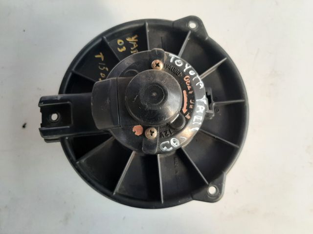 bontott TOYOTA YARIS Fűtőmotor (Klímás)