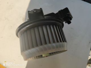 bontott TOYOTA YARIS Fűtőmotor (Klímás)