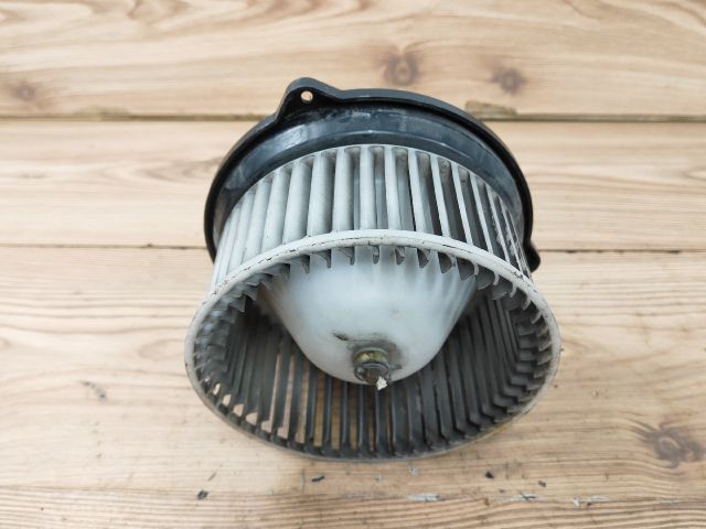 bontott TOYOTA YARIS Fűtőmotor (Klímás)