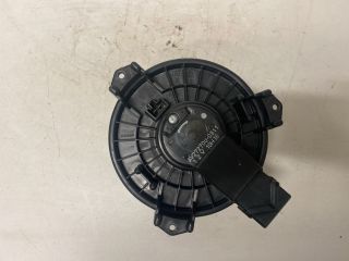 bontott TOYOTA YARIS Fűtőmotor (Klímás)