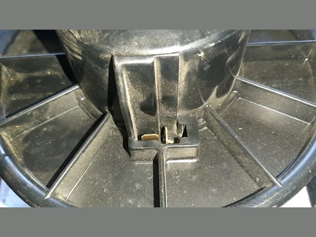 bontott TOYOTA YARIS Fűtőmotor (Nem klímás)