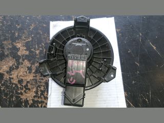 bontott TOYOTA YARIS Fűtőmotor (Nem klímás)