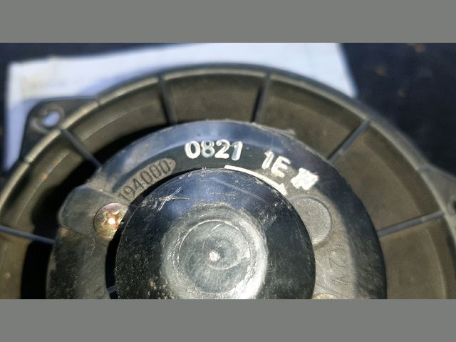 bontott TOYOTA YARIS Fűtőmotor (Nem klímás)