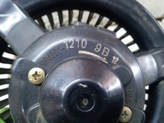 bontott TOYOTA YARIS Fűtőmotor (Nem klímás)