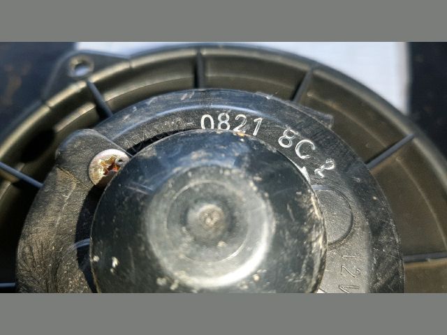 bontott TOYOTA YARIS Fűtőmotor (Nem klímás)