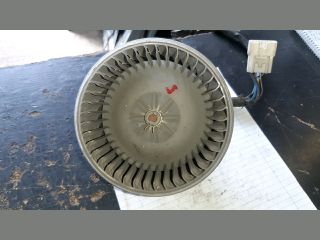 bontott TOYOTA YARIS Fűtőmotor (Nem klímás)