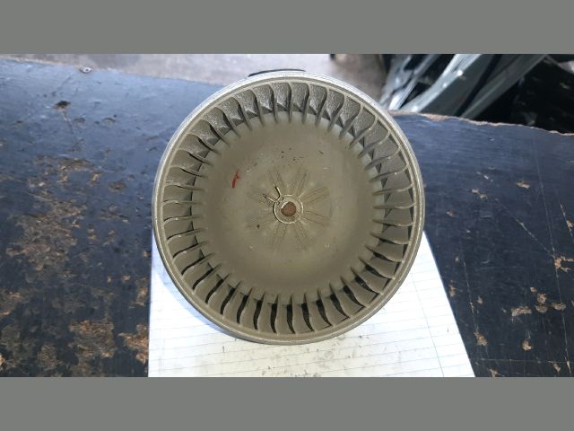 bontott TOYOTA YARIS Fűtőmotor (Nem klímás)