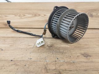 bontott TOYOTA YARIS Fűtőmotor (Nem klímás)