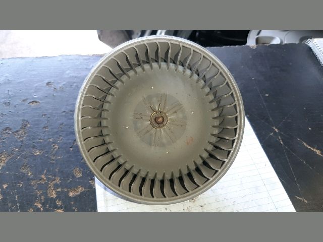 bontott TOYOTA YARIS Fűtőmotor (Nem klímás)