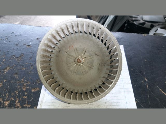 bontott TOYOTA YARIS Fűtőmotor (Nem klímás)