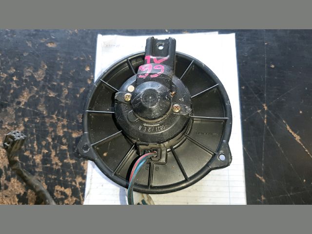 bontott TOYOTA YARIS Fűtőmotor (Nem klímás)