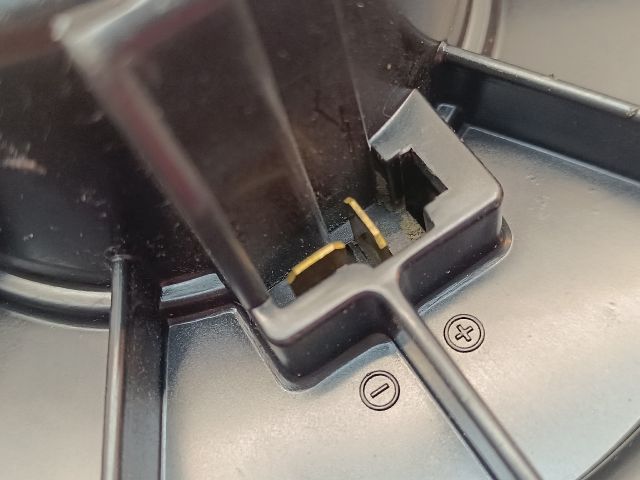 bontott TOYOTA YARIS Fűtőmotor (Nem klímás)