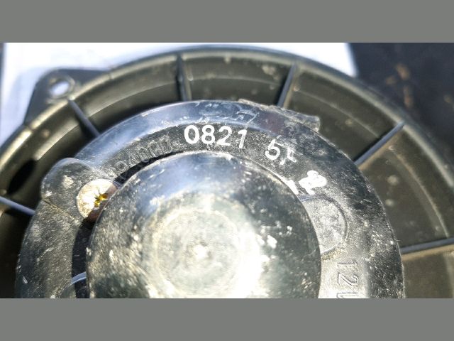 bontott TOYOTA YARIS Fűtőmotor (Nem klímás)