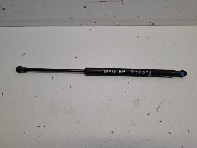 bontott TOYOTA YARIS Gázrugós Kitámasztó Teleszkóp Csomagtérajtó Bal