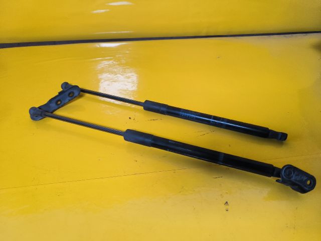 bontott TOYOTA YARIS Gázrugós Kitámasztó Teleszkóp Pár Csomagtérajtó