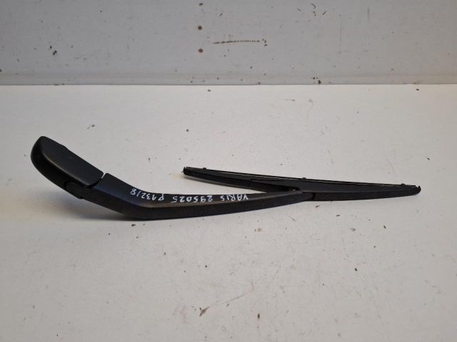 bontott TOYOTA YARIS Hátsó Ablaktörlő Kar