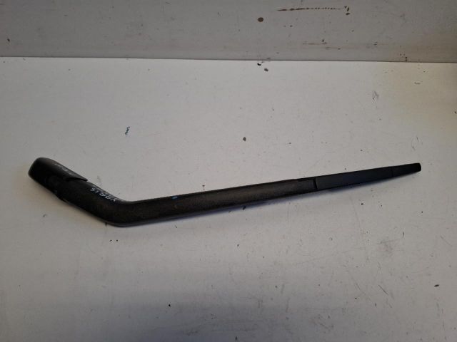 bontott TOYOTA YARIS Hátsó Ablaktörlő Kar