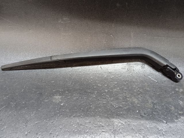 bontott TOYOTA YARIS Hátsó Ablaktörlő Kar