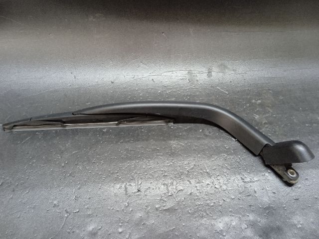 bontott TOYOTA YARIS Hátsó Ablaktörlő Kar