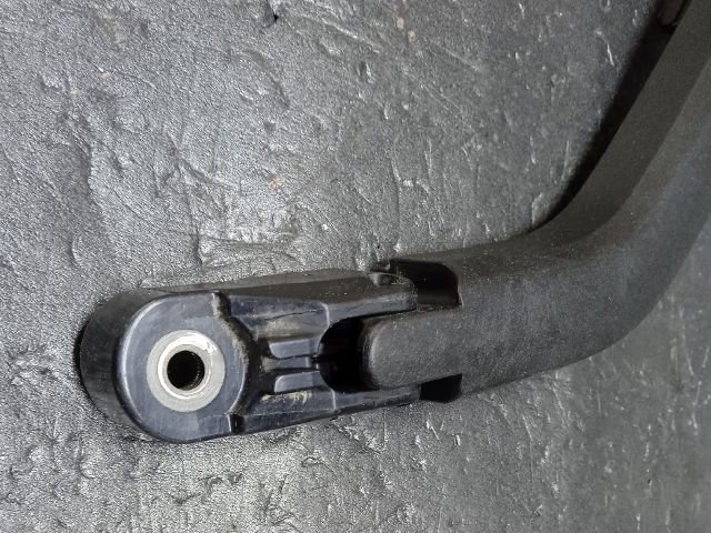 bontott TOYOTA YARIS Hátsó Ablaktörlő Kar